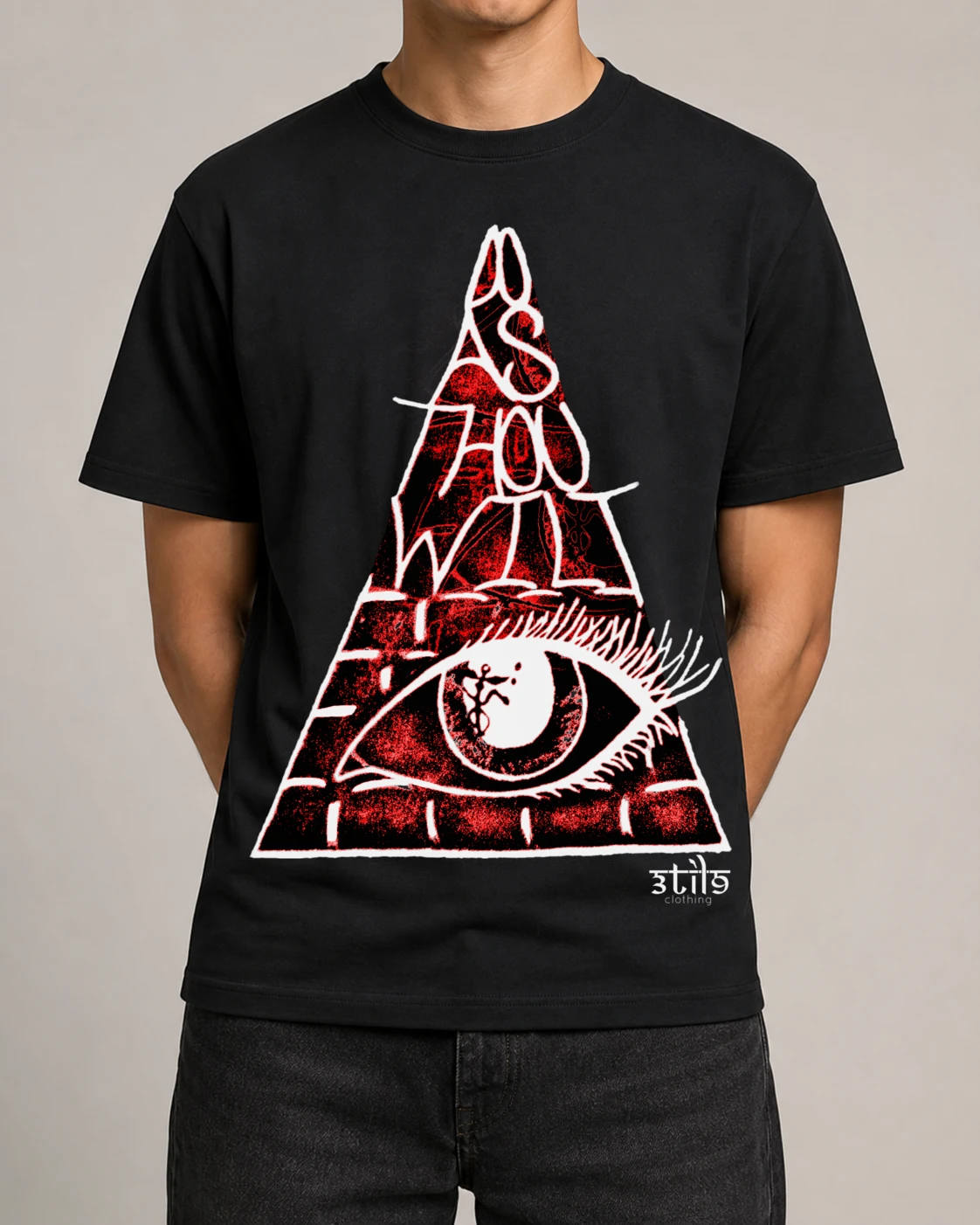 Чёрная футболка обычной посадки with the original Pyrawill pyramid printed on the front